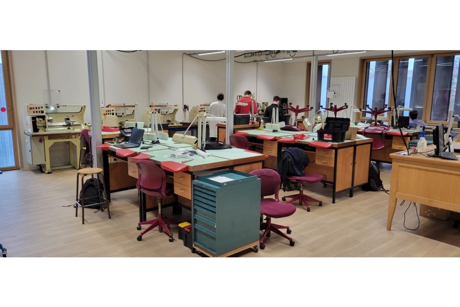 Recherche professeur d'horlogerie